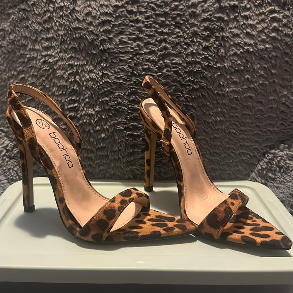 Pointed Toe Slingback Two Parts